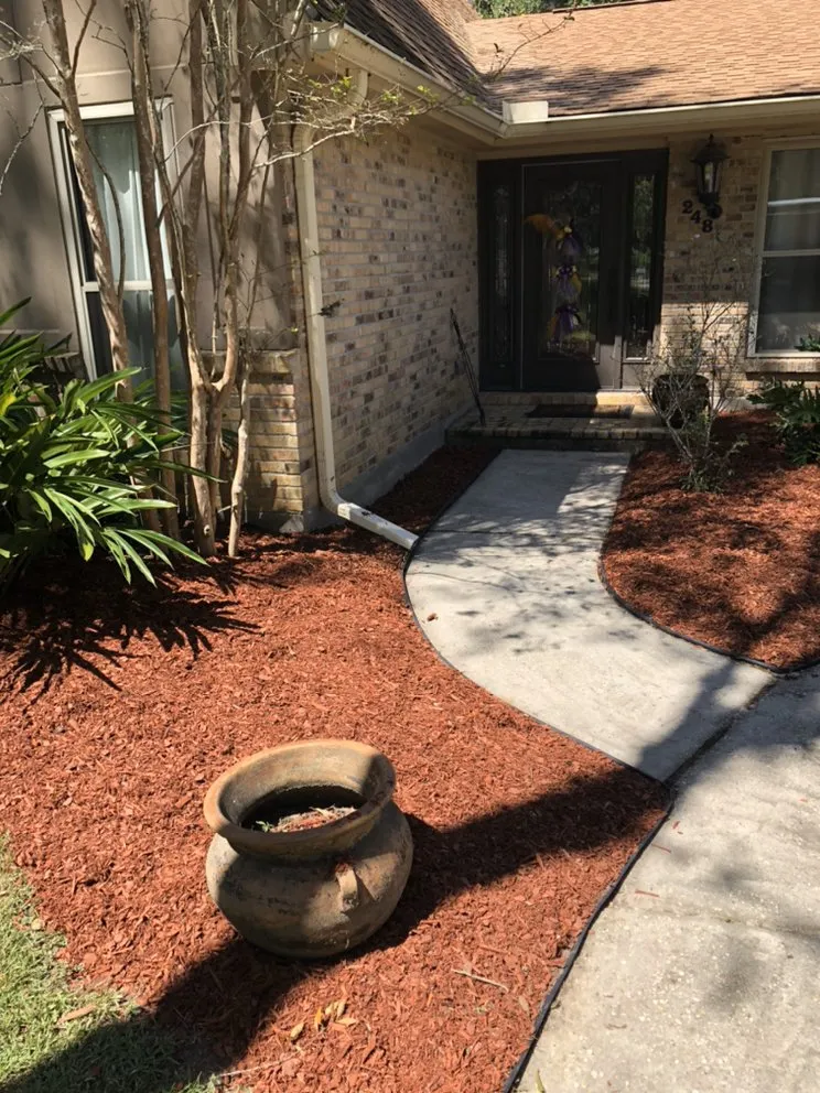 Top-rated yard maintenance for outdoor upgrades across Mandeville, LA - Masterson Mowing