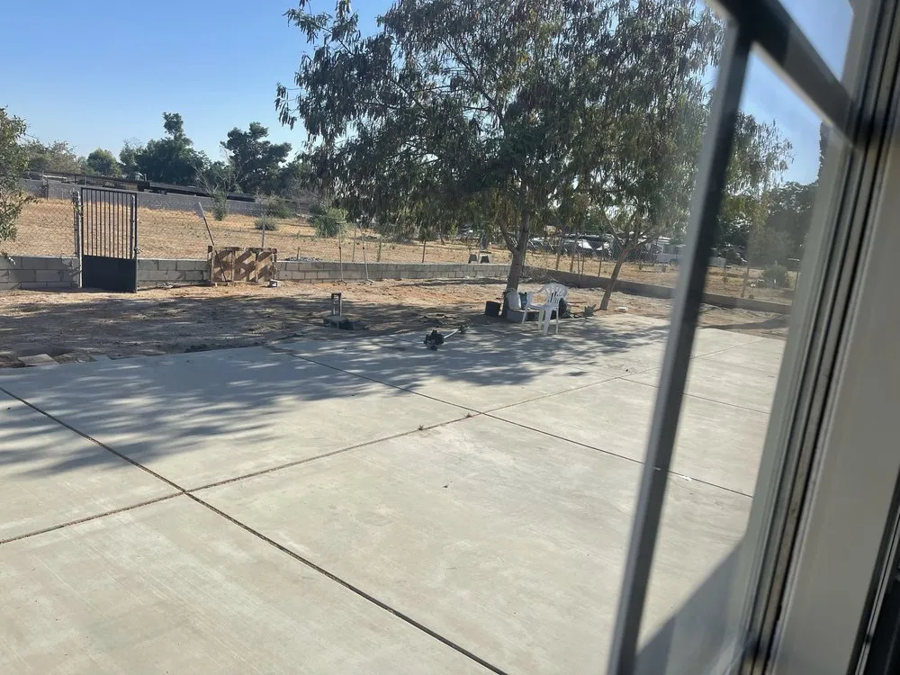 Top-rated lawn mowing service with custom design in Muscoy, CA by Mata landscaping welding