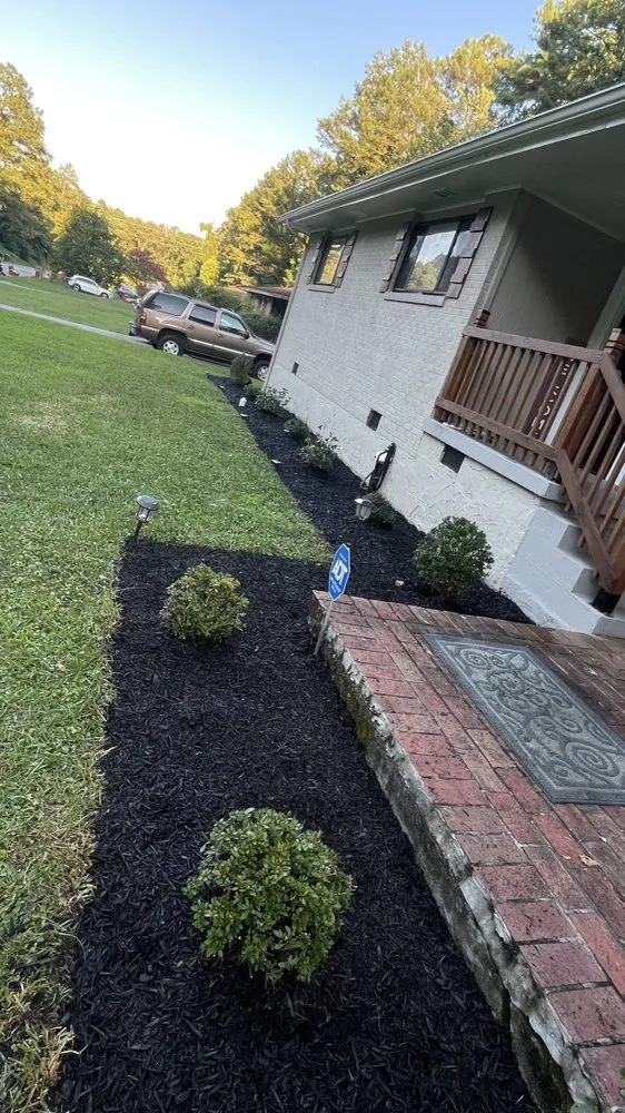 Top-rated residential landscaping for year-round maintenance across Chattanooga, TN - Matías landscape