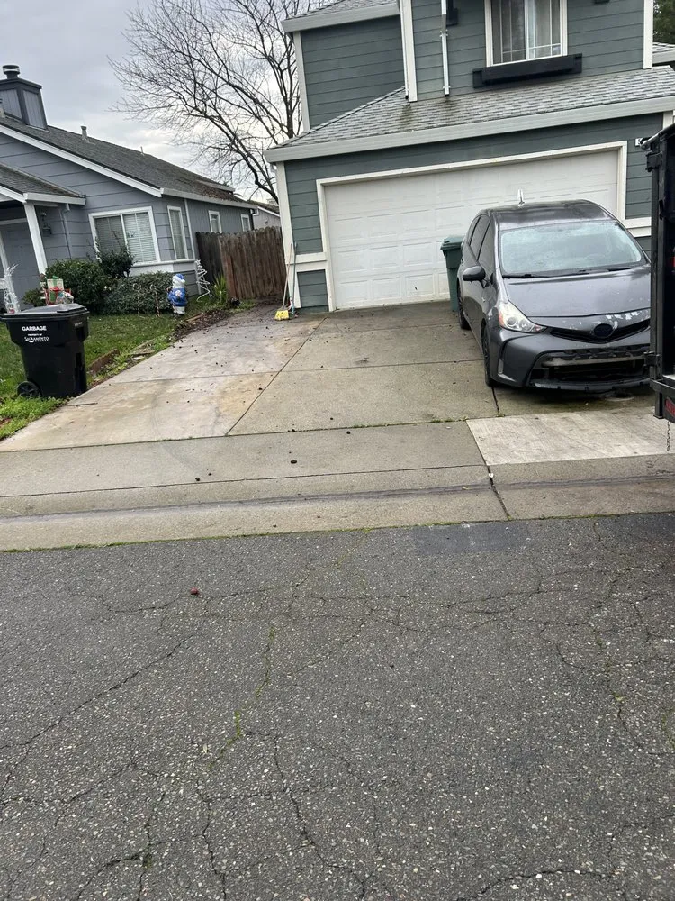 Custom residential landscaping for residential properties in Antelope, CA by Mata’s Landscaping & Trash Removal