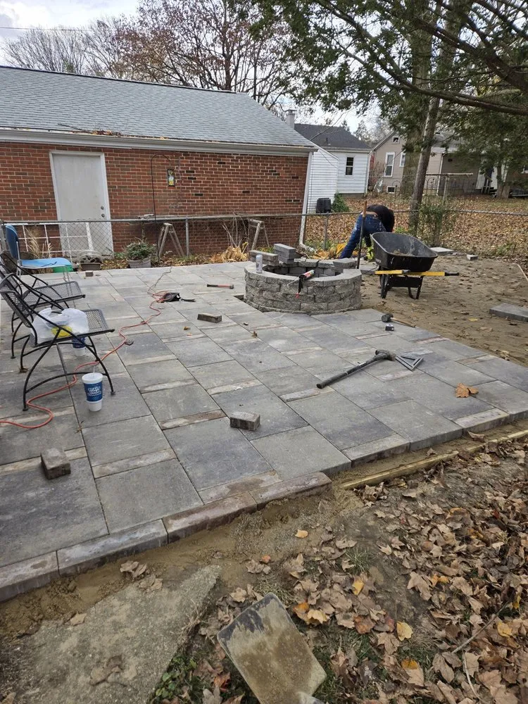 Professional landscape installation experts serving Champaign, IL - Mateo Landscaping