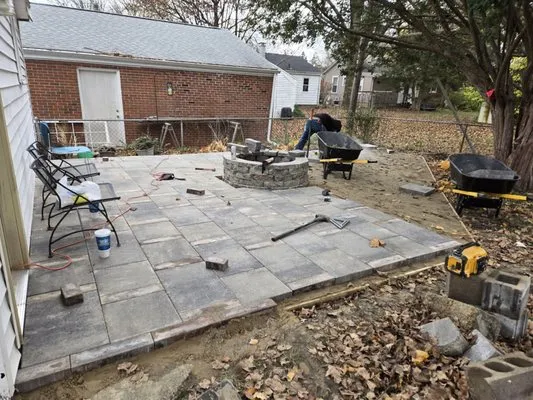 Mateo Landscaping Logo