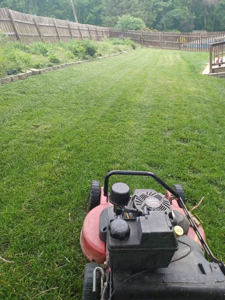 Affordable residential landscaping in Omaha, NE by Mateo Landscaping