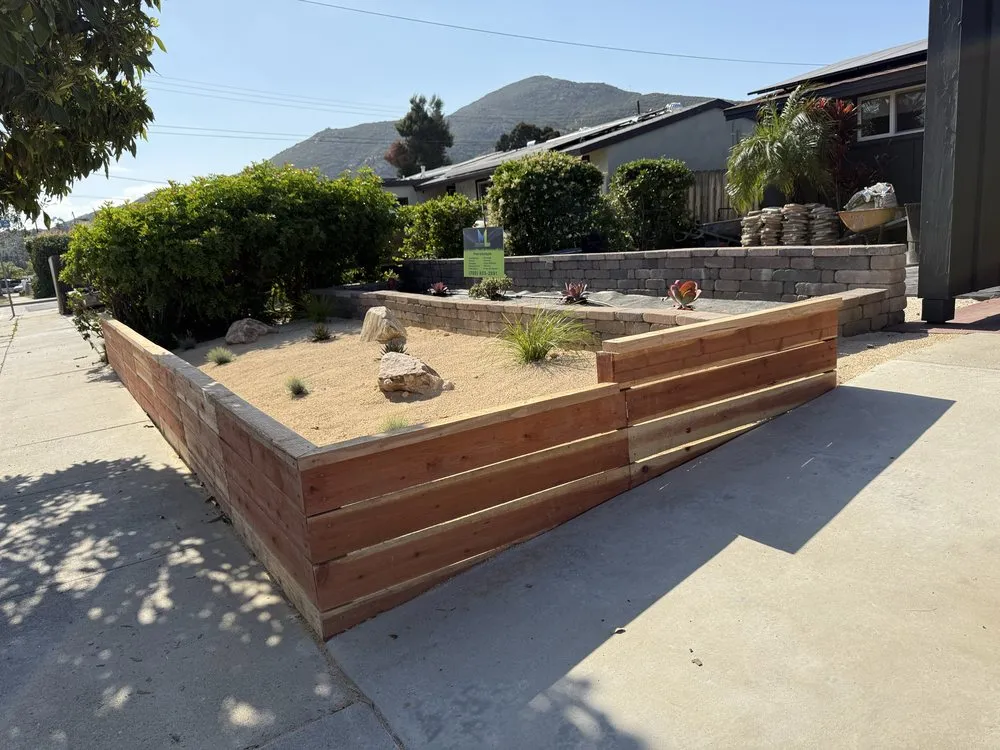 Top-rated lawn care service in Escondido, CA by Mateo’s landscape