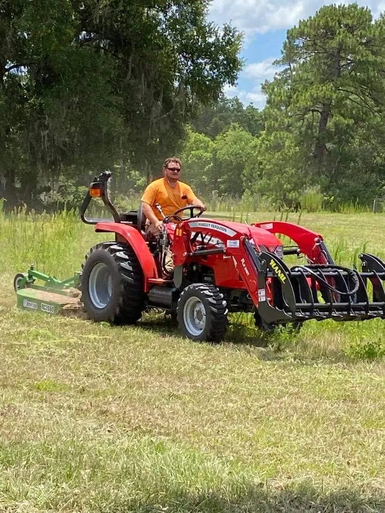 Professional yard maintenance experts serving Orlando, FL - Mathews Construction