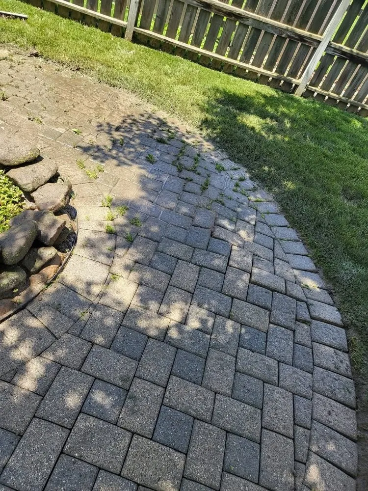 Top-rated yard cleanup service in Columbus, OH by Matias Hardscapes