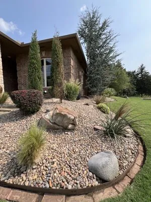 Matias Landscaping Logo