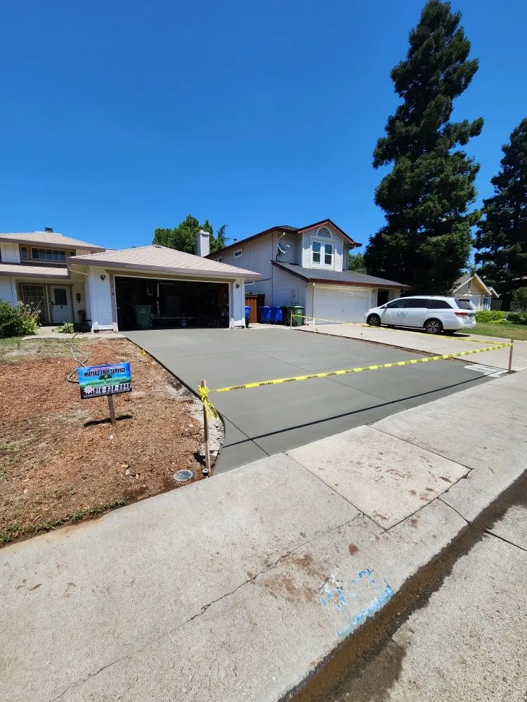 Reliable yard maintenance for residential properties across Sacramento, CA - Matias tree service and landscape contractor