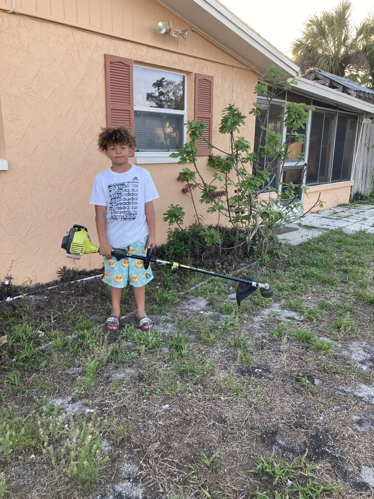 Professional residential landscaping experts serving Tampa Bay, FL - Matt and Daryan Landscaping