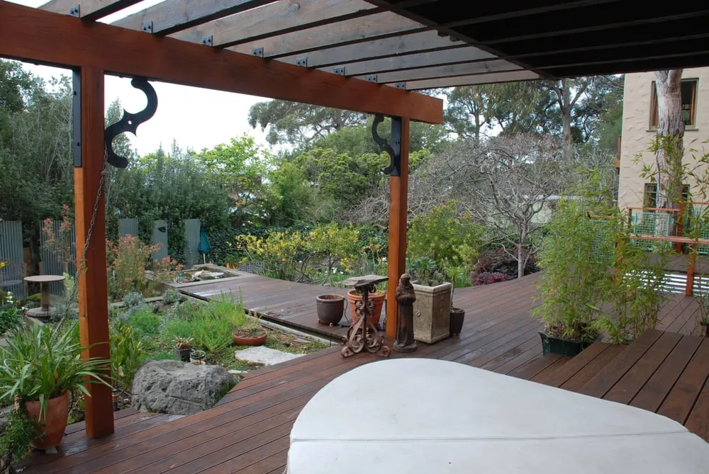 Reliable lawn care service in Berkeley, CA - Matt Horn Landscaping and Tree Care