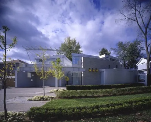 Reliable yard cleanup service for beautiful yards across Farmington Hills, MI - Matthew G Strickfaden and Associates