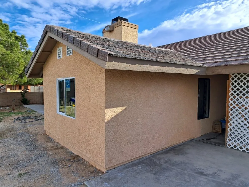 Top-rated lawn mowing service with custom design in Henderson, NV by Matthew's Construction