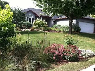 Expert residential landscaping in Carbondale, PA by Matthew’s Fast Detailing And Lawn Care