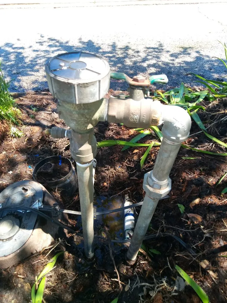 Professional lawn mowing service in Lafayette, LA - Matthew's Handyman Repair Service