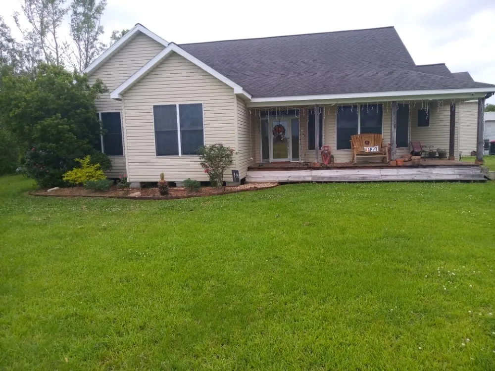 Affordable garden landscaping for year-round maintenance in Lafayette, LA by Matthew's Handyman Repair Service