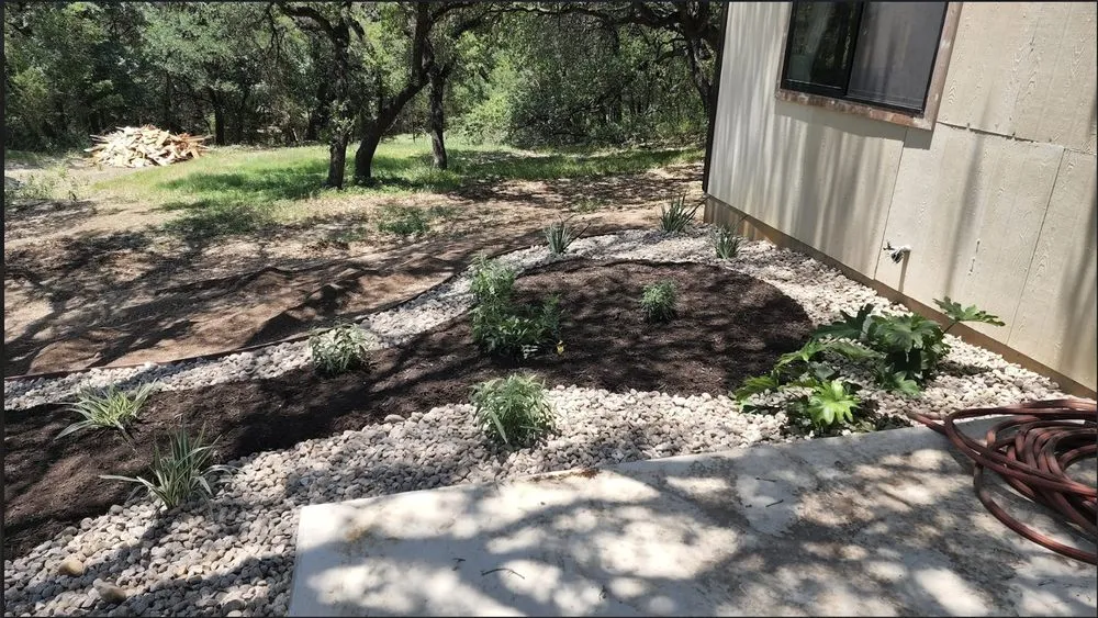 Trusted lawn care service in Schertz, TX - Matthew's Landscapes