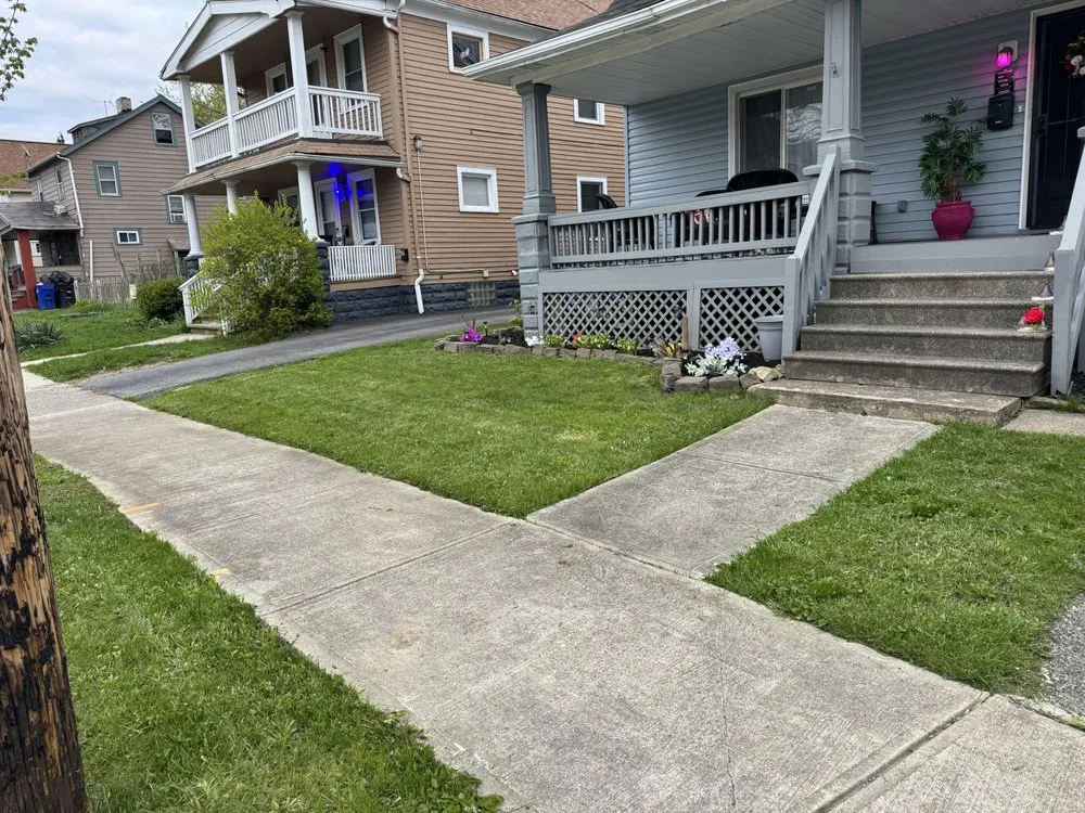 Trusted yard cleanup service for beautiful yards across Garfield Heights, OH - Matthews Landscaping & Snow Removal