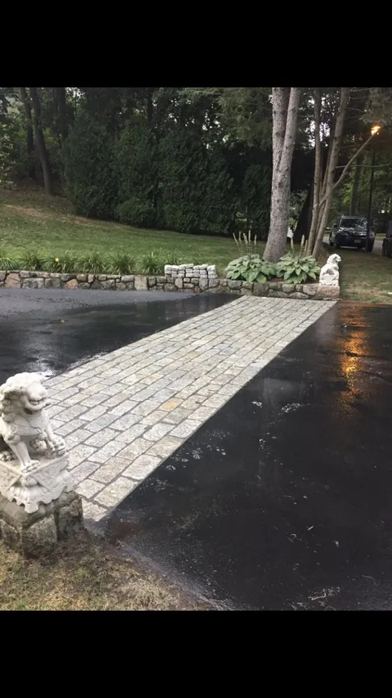 Reliable outdoor landscaping experts serving Ashland, MA - Matthew’s landscaping and Construction