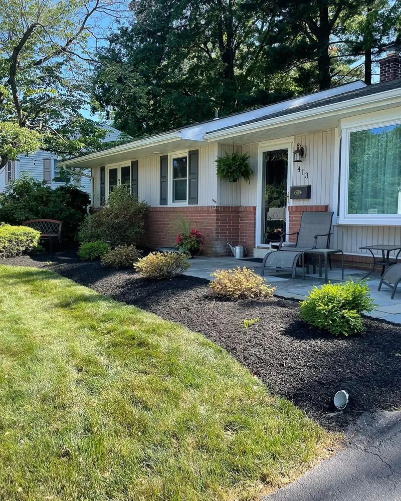 Custom residential landscaping experts serving Quarryville, PA - Matthew's Lawn Service