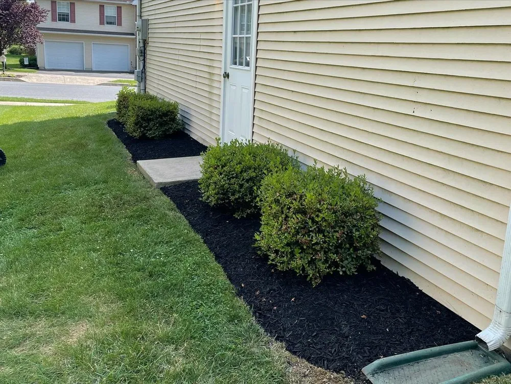Top-rated garden landscaping in Quarryville, PA by Matthew's Lawn Service