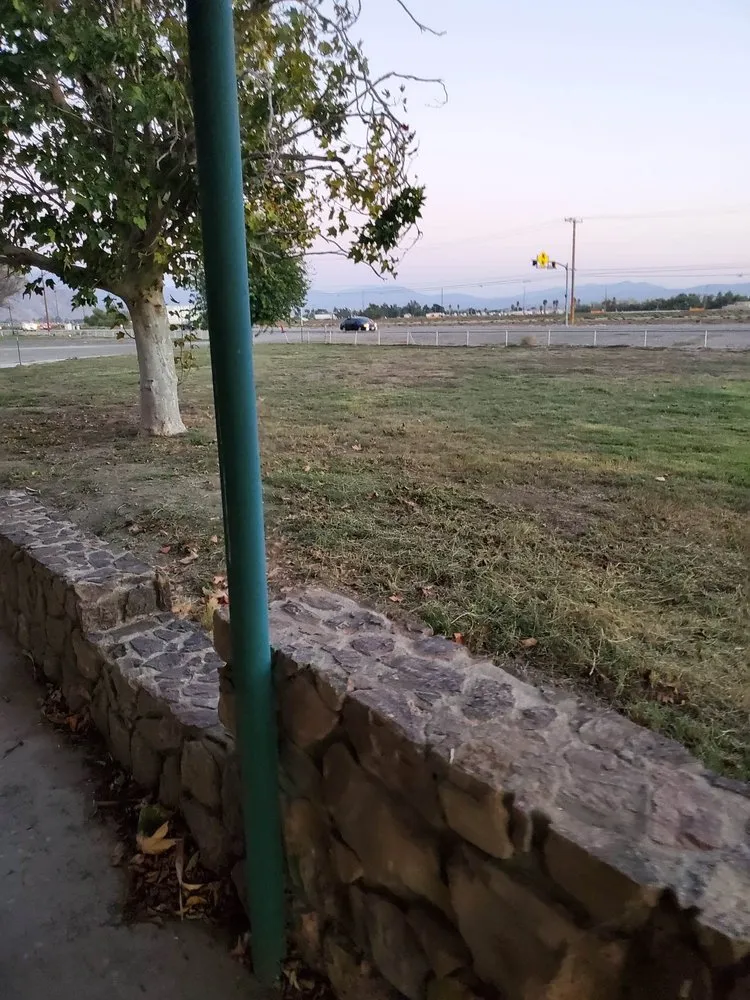 Local residential landscaping in Hemet, CA - Matthew's Maintenance