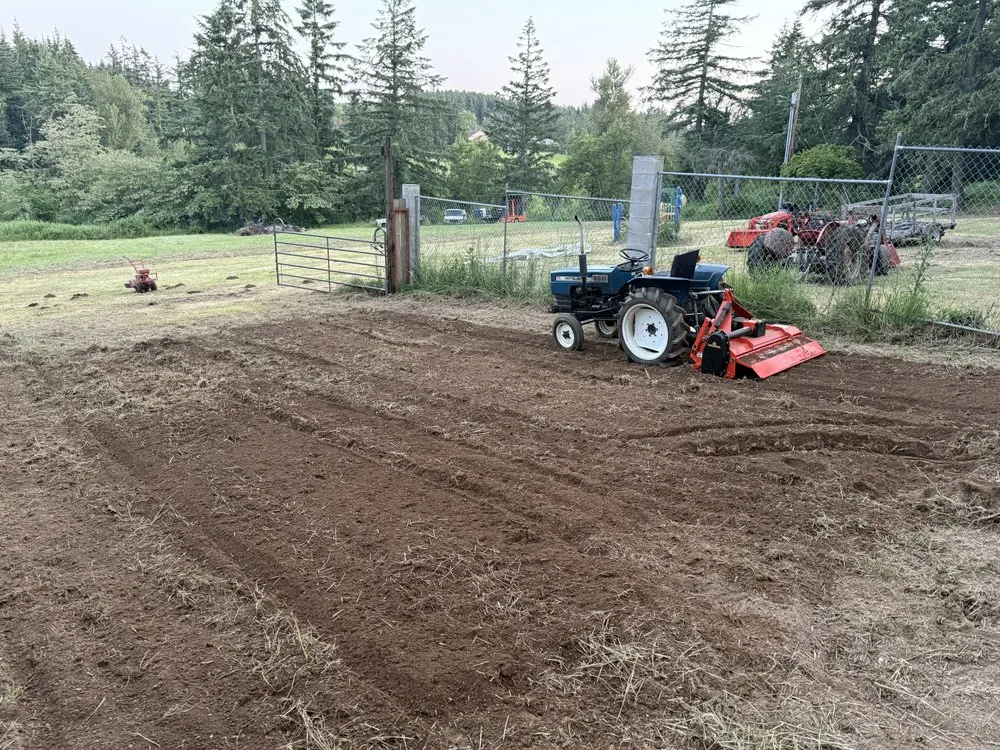 Expert landscaping services in Damascus, OR - Matthews Tractor Work
