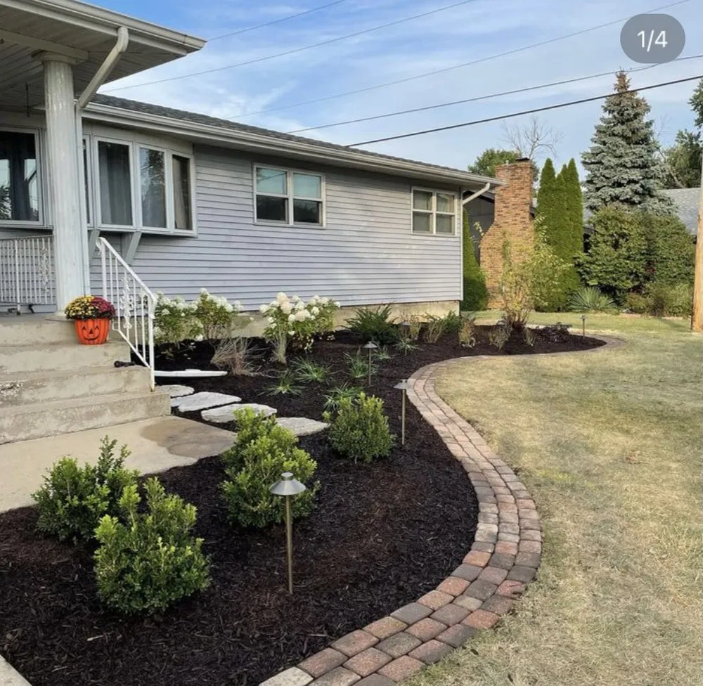 Expert lawn mowing service in Highland, IN - Matt's Lawn Care & Landscaping