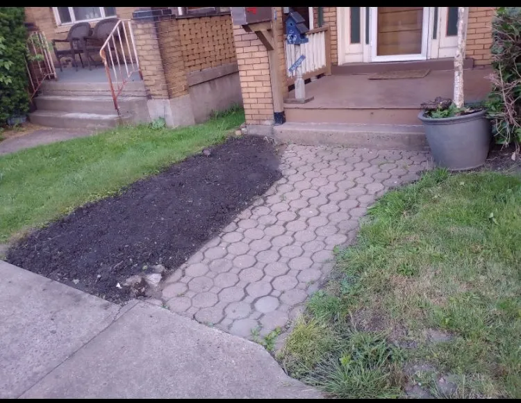 Expert residential landscaping in Coraopolis, PA by Matt’s Lawn Care