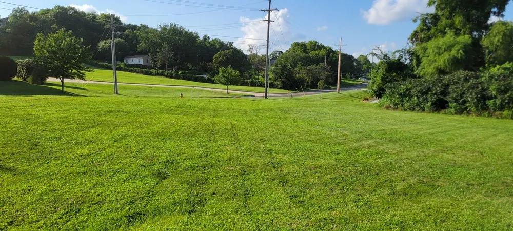 Custom garden landscaping in Omaha, NE by Matt's Lawn Care