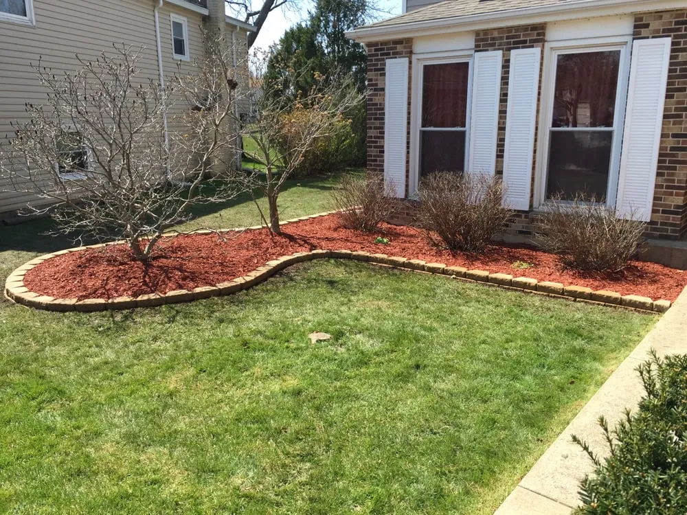 Professional landscaping services for homes across Streamwood, IL - Matt's Lawn Care