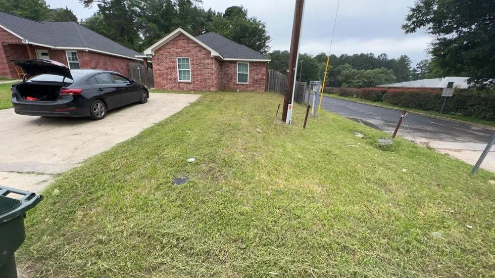 Reliable lawn care service for year-round maintenance across Tyler, TX - Matt’s lawn service