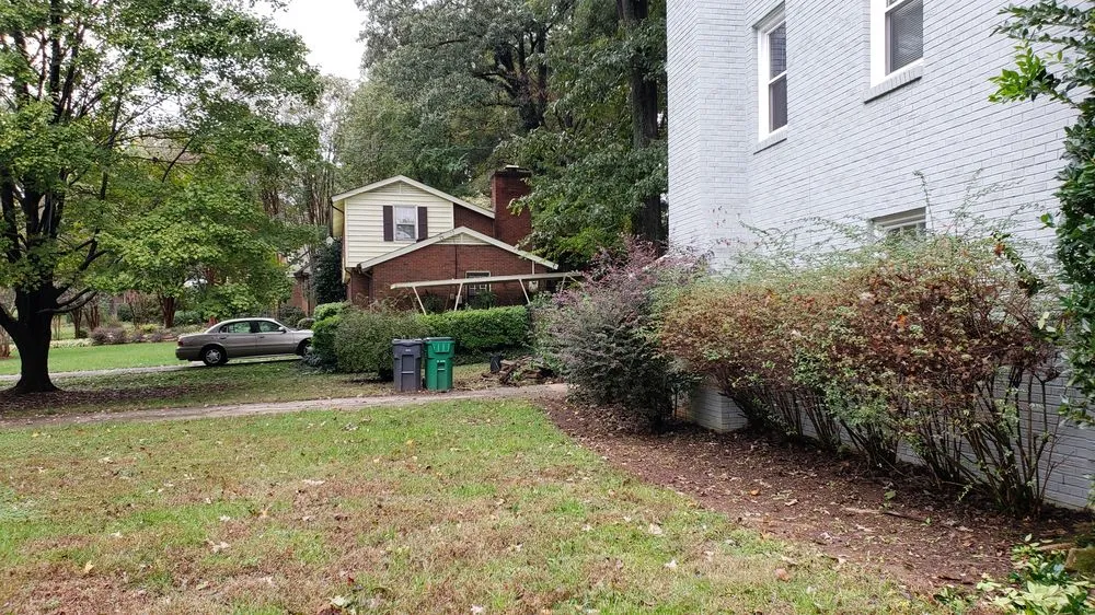 Professional lawn care service experts serving Charlotte, NC - Matt's Lawns