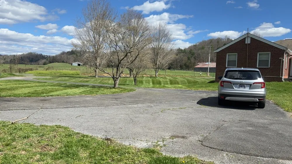 Custom garden landscaping for year-round maintenance across Bristol, VA - Matts Professional Lawncare