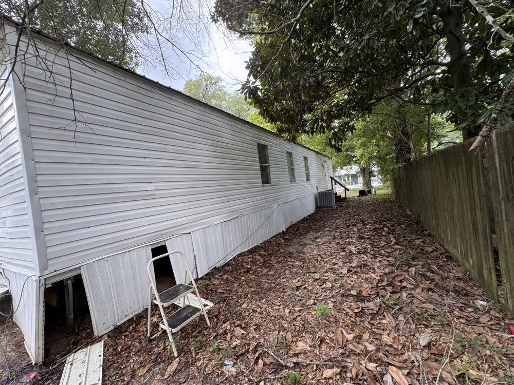 Affordable residential landscaping for residential properties in Lafayette, LA by Maturin Exterior Solutions