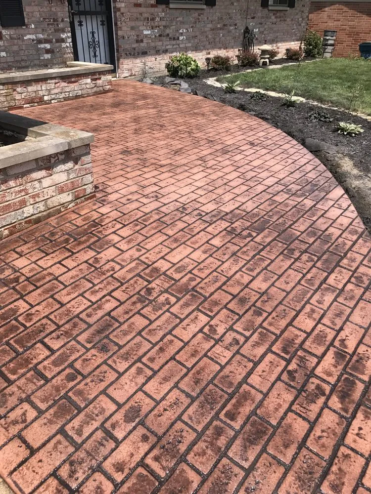 Trusted lawn care service for beautiful yards in New Carlisle, OH by Maufran Construction