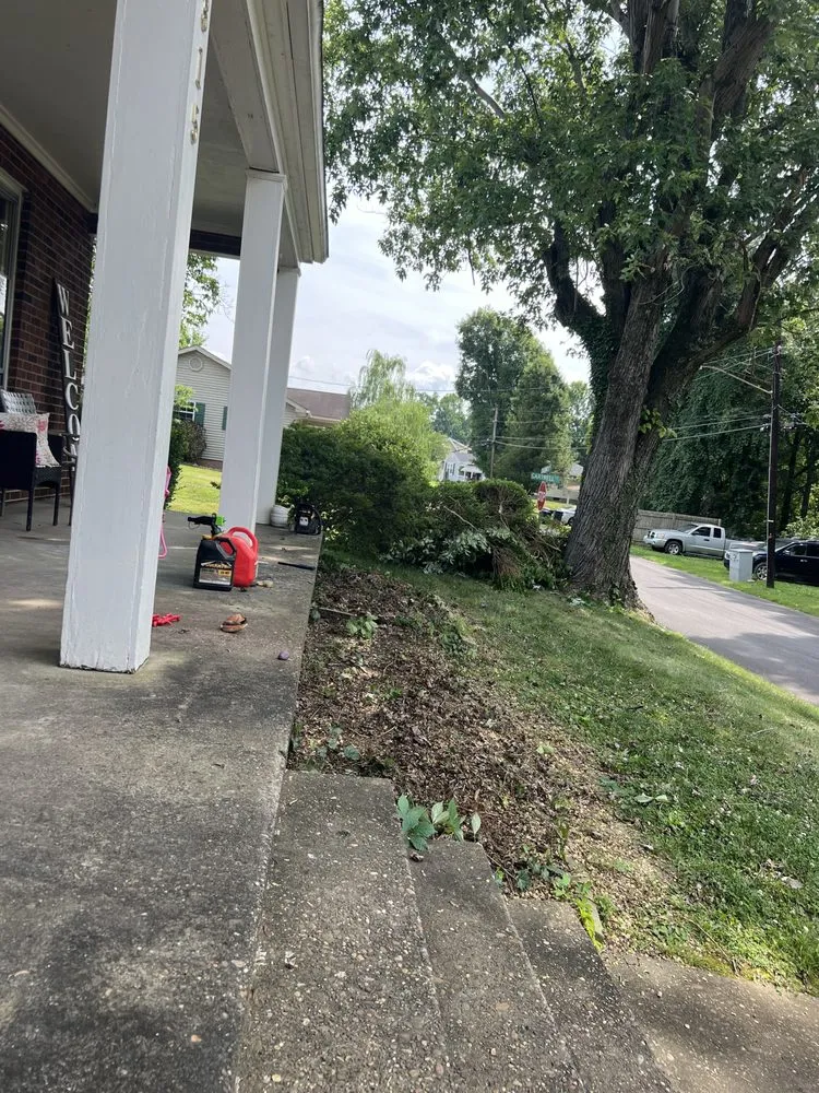 Trusted landscaping services in Ashland, KY - Mauks Maintenance And Lawn Care