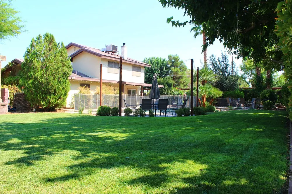 Reliable yard maintenance experts serving Las Vegas, NV - Mauri Landscapes