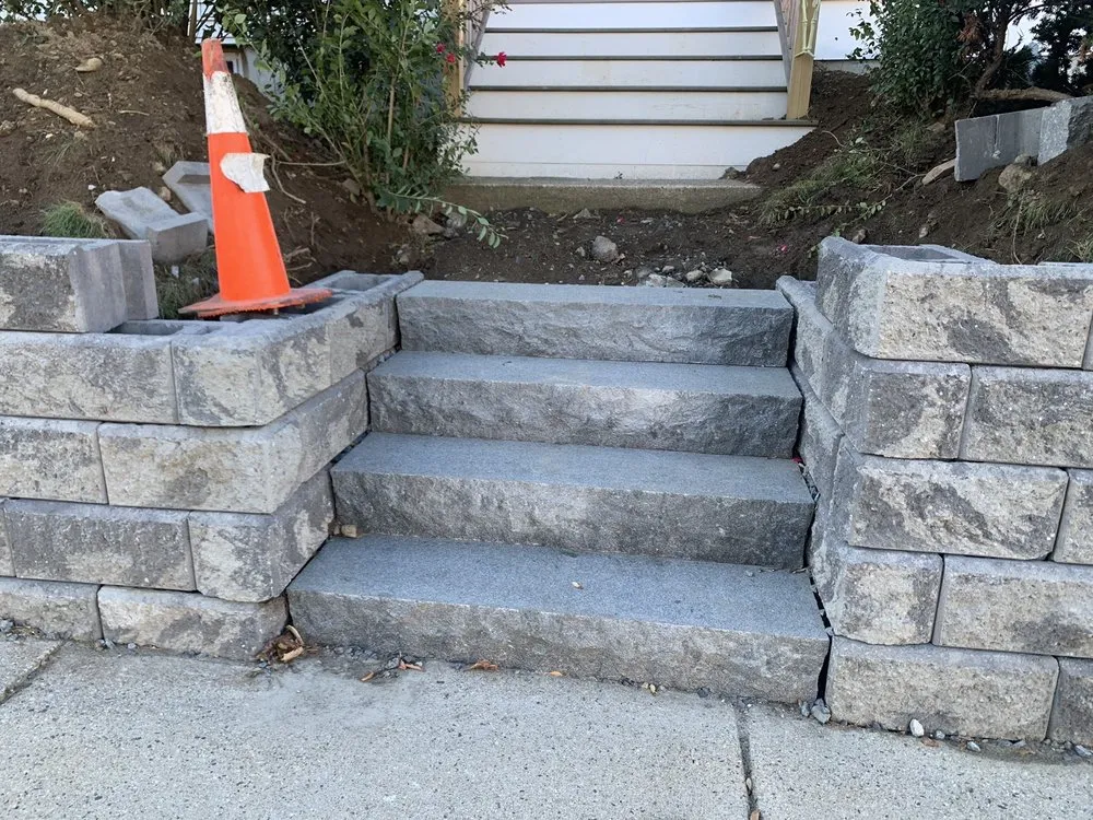 Expert landscaping services experts serving Chelmsford, MA - Mauricio & C Services