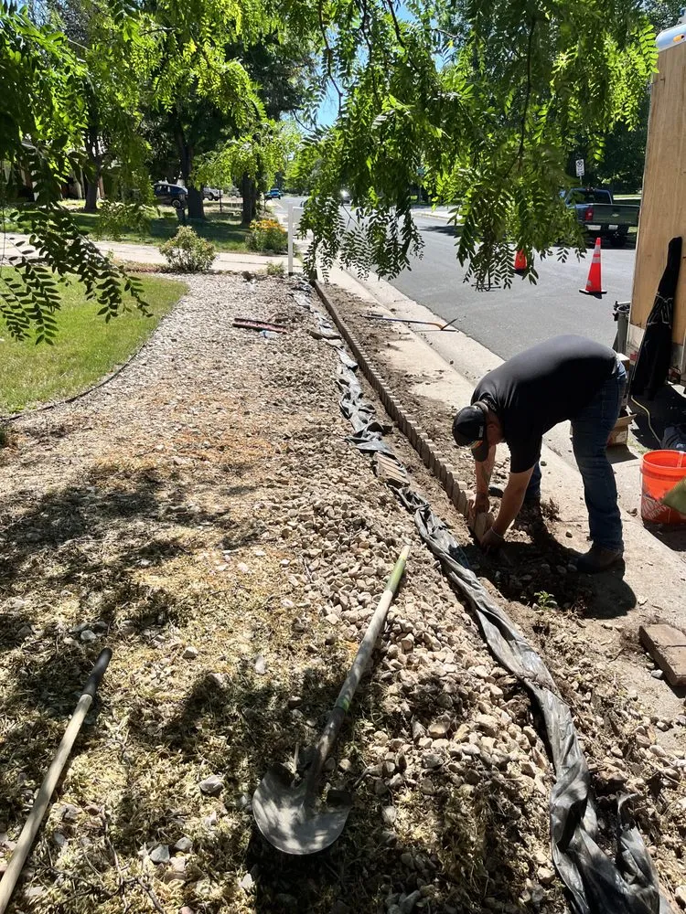 Expert garden landscaping experts serving Aurora, CO - Mauricio Services Landscaping