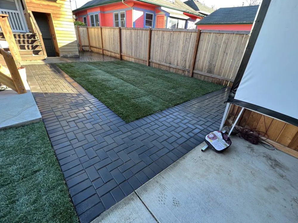 Expert outdoor landscaping for homes in Vancouver, WA by Mauro's Landscaping
