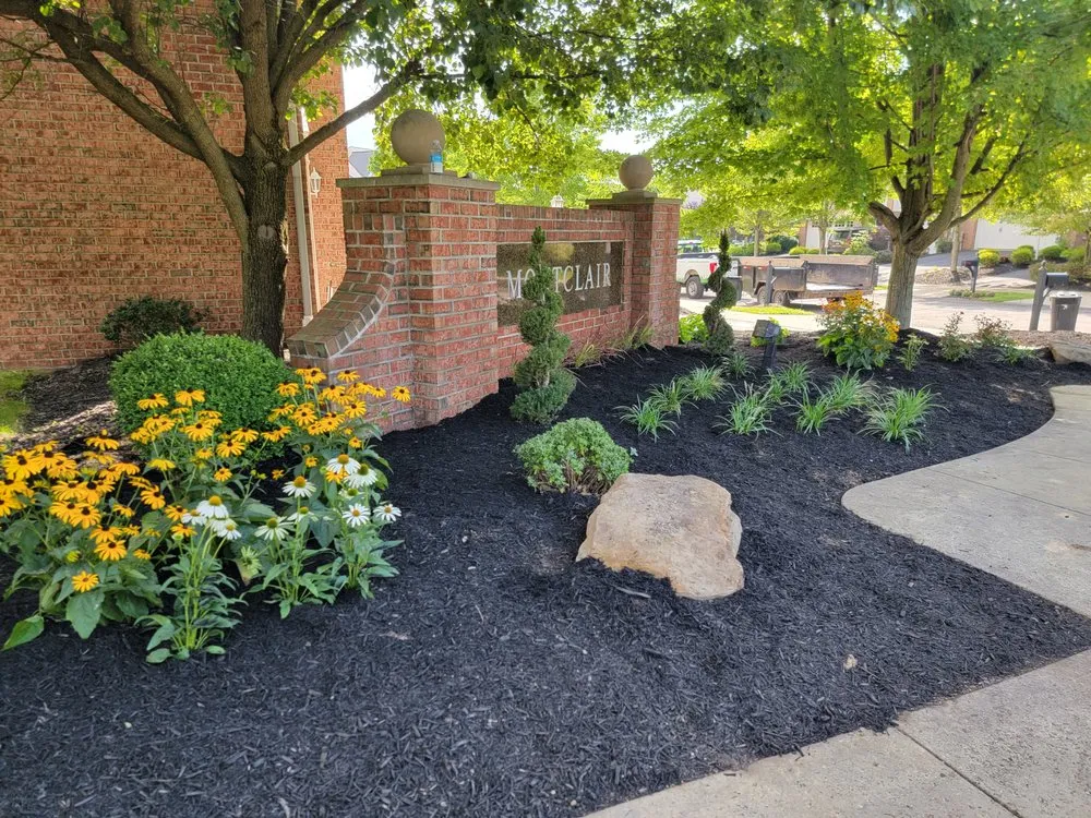 Custom landscaping services experts serving Pittsburgh, PA - Maust Landscaping