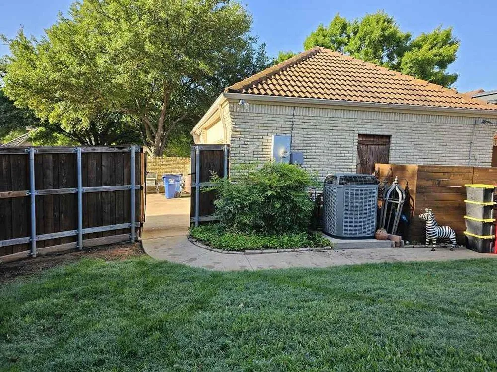 Top-rated lawn mowing service in Arlington, TX by Maverick Landscaping