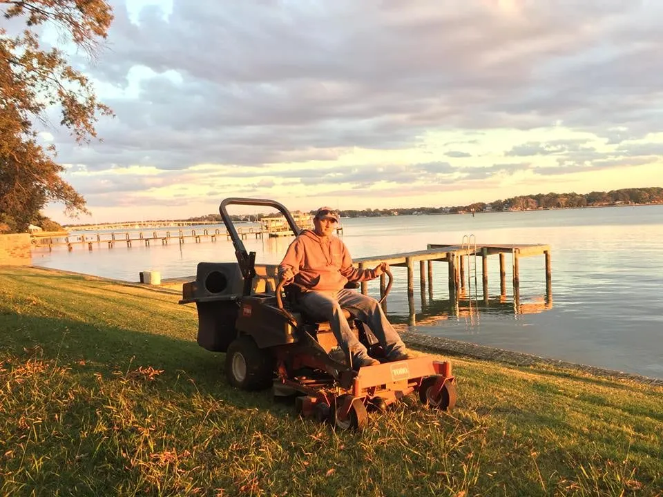 Affordable lawn care service for beautiful yards in Norfolk, VA by Max Landscaping & ETC