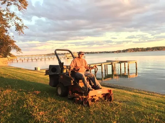 Max Landscaping & ETC Logo