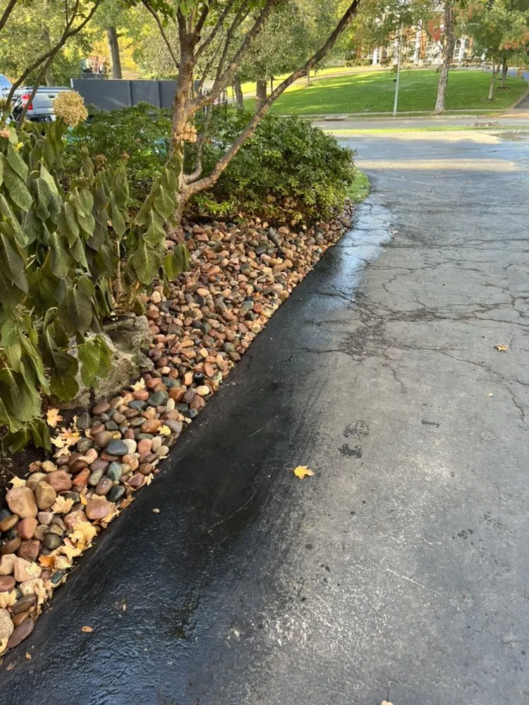 Top-rated yard cleanup service in Independence, MO - Max Lawn and Landscape