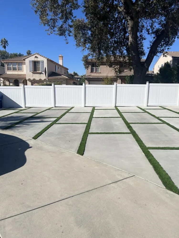 Expert yard cleanup service near you across Canoga Park, CA - Max Lopes Landscaping