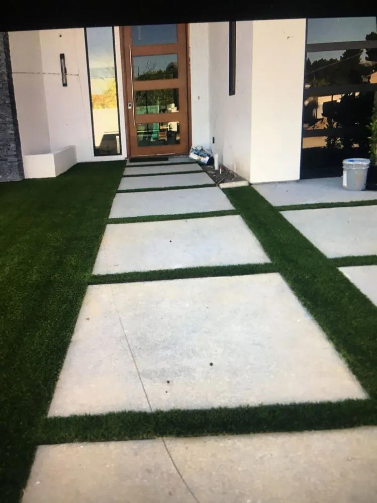 Affordable lawn mowing service near you in Canoga Park, CA by Max Lopes Landscaping