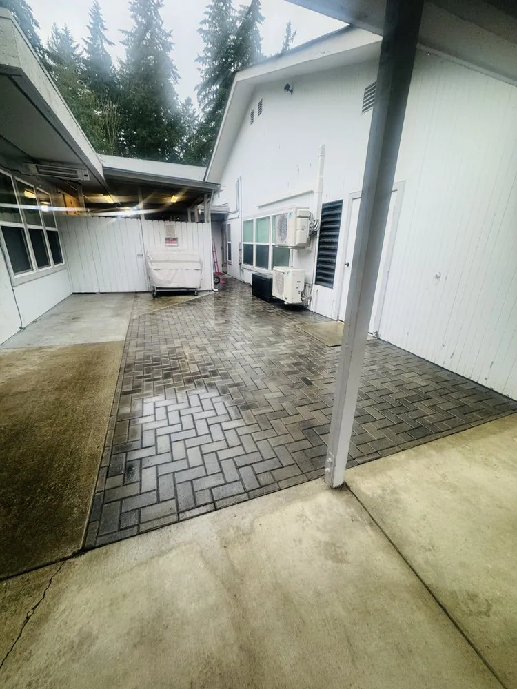 Trusted yard maintenance with custom design in Renton, WA by Max of All Trades