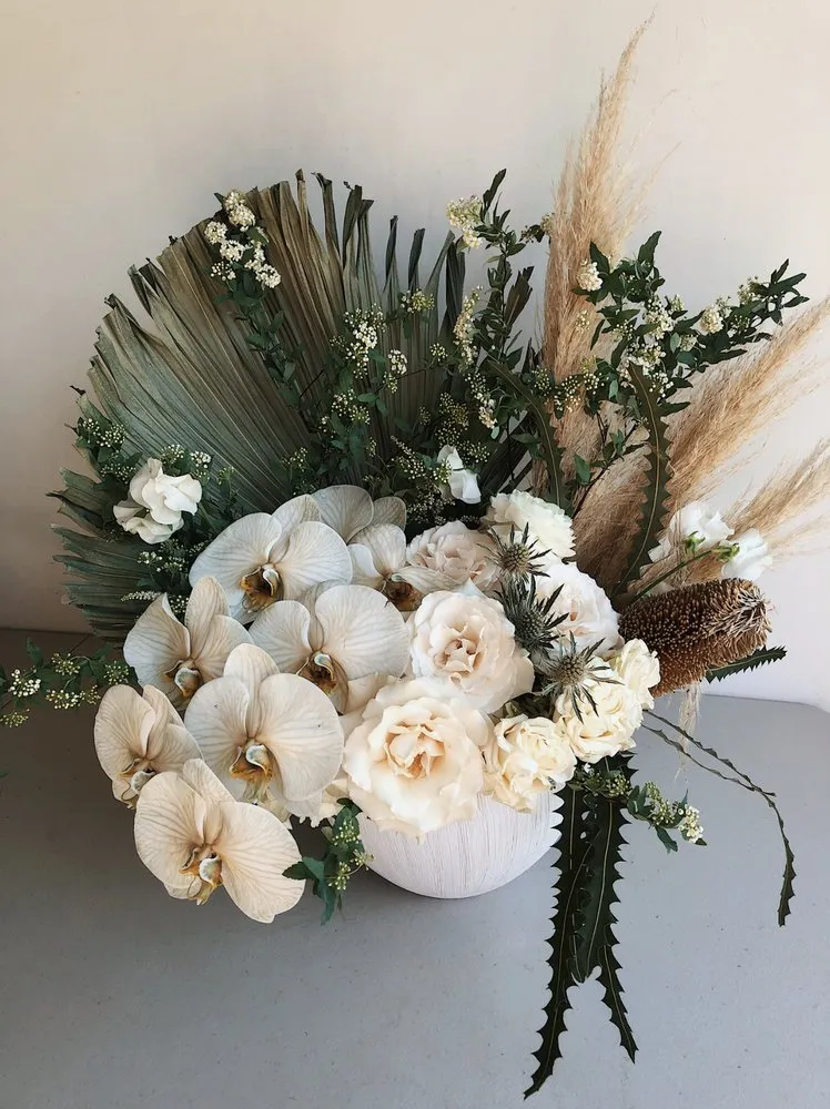 Expert yard cleanup service in Los Angeles, CA by Maximum Bloomage