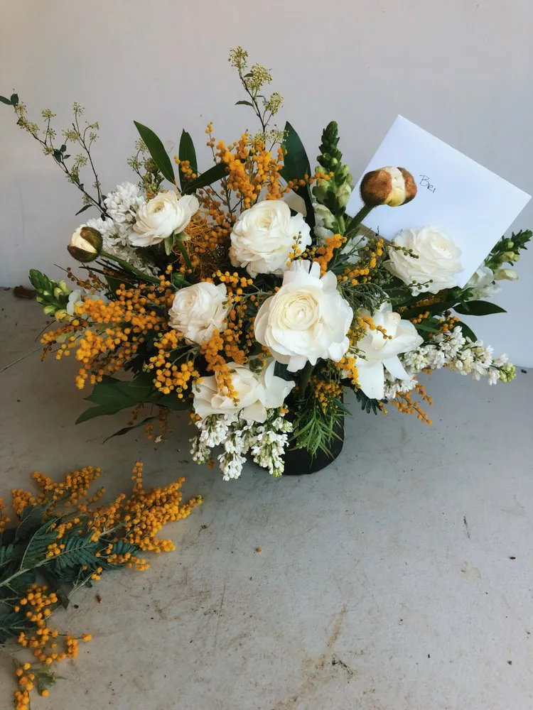 Affordable residential landscaping for residential properties in Los Angeles, CA by Maximum Bloomage